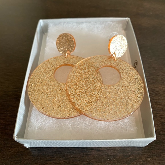 Stella & Ruby Jewelry - New Stella & Ruby Gold Sparkle Circle Earrings